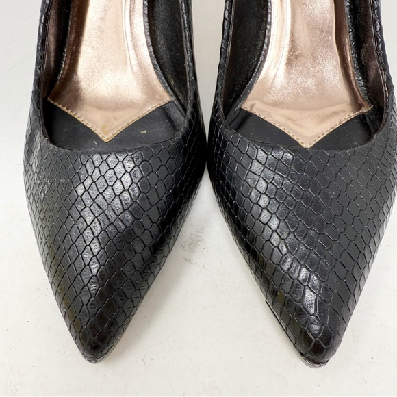 Ted Baker Black Reptile Skin Stiletto Pumps Heels Size 37 EUR / 6 US - Picture 3 of 9